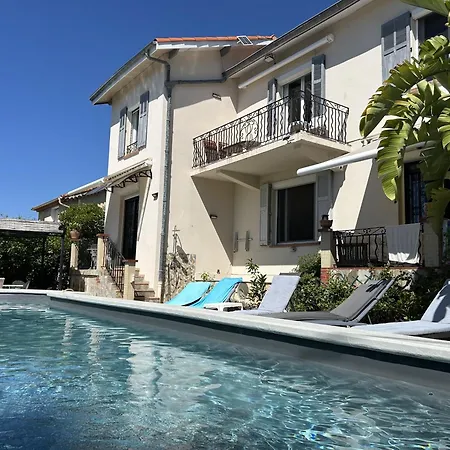 Appartement Tres Beau Lumineux Dans Avec Piscine
