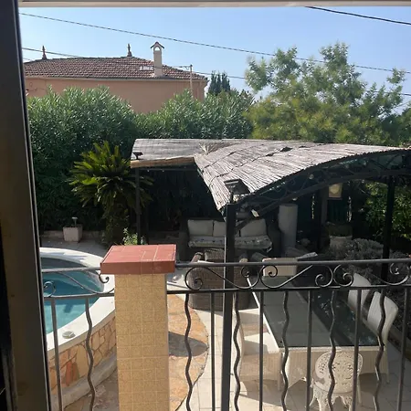 Appartement Tres Beau Lumineux Dans Avec Piscine *