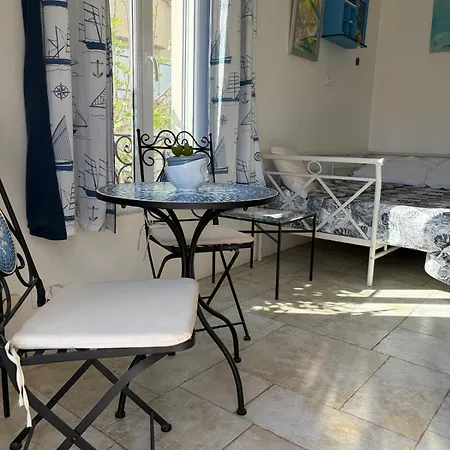 2p Dans Appartement