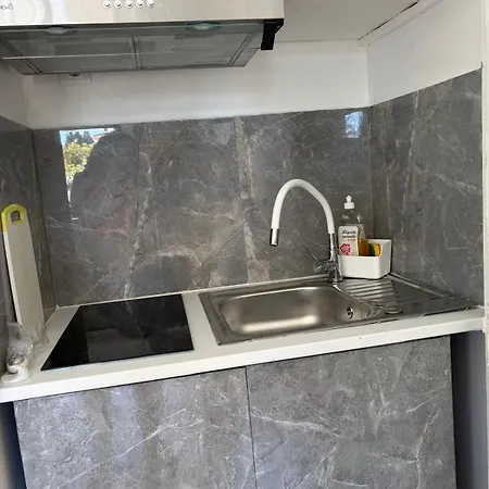 2p Dans Appartement Juan-les-Pins